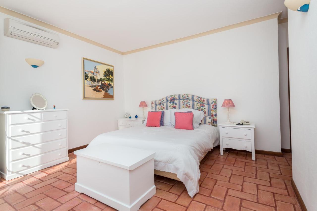 Peaceful 4Br Villa On Gramacho Golf Resort W/ Private Pool Lagoa  Exterior photo