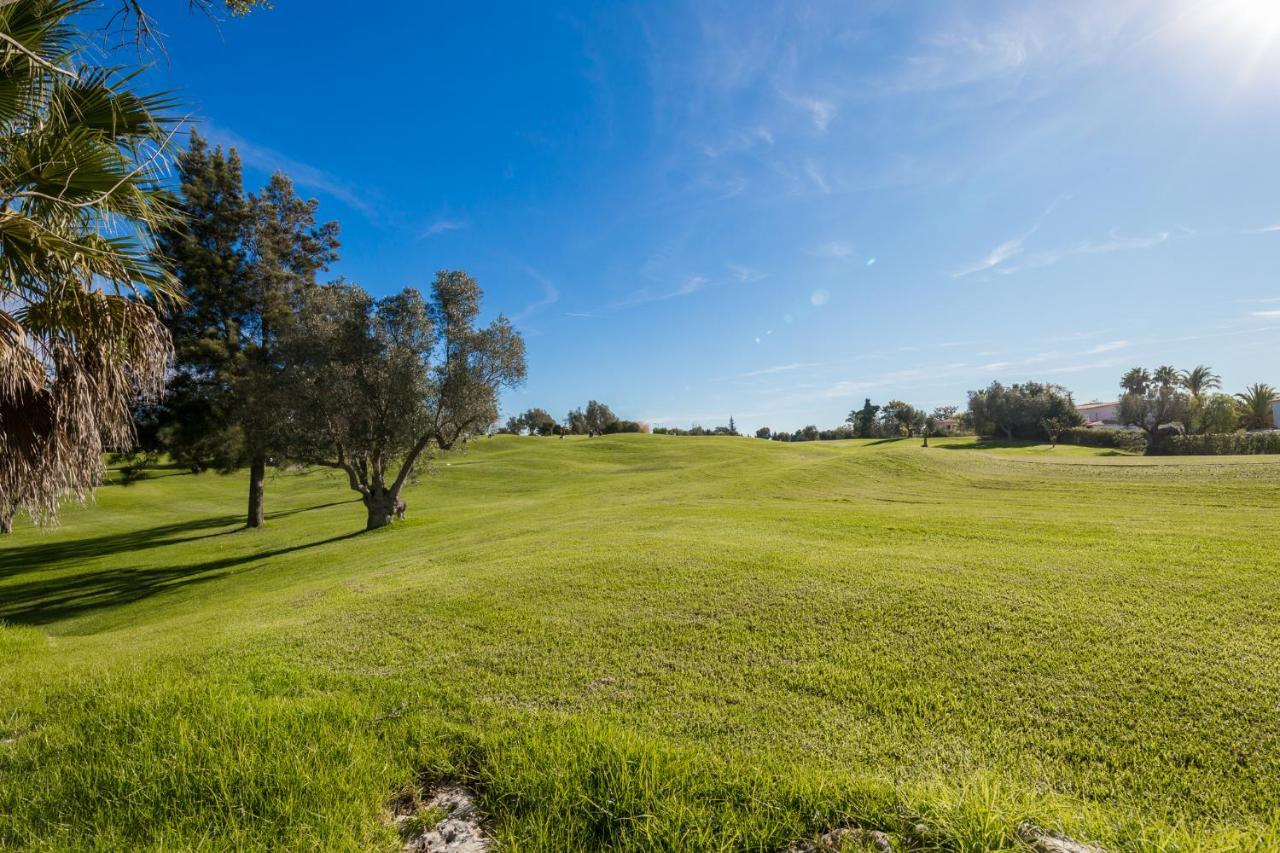 Peaceful 4Br Villa On Gramacho Golf Resort W/ Private Pool Lagoa  Exterior photo